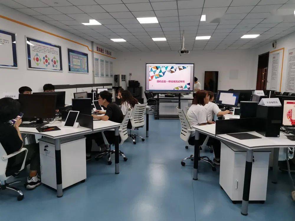 
【@2020新生】山东传媒职业学院信息工程系“拍了拍你”【火狐电竞官网】(图9)