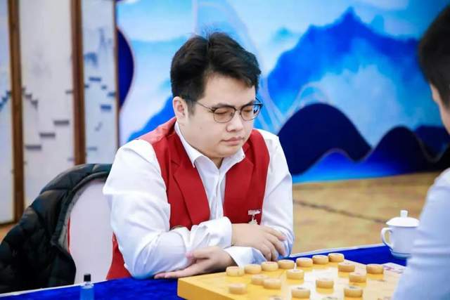 
第九届“碧桂园杯”全国象棋冠军邀请赛圆满落幕 蒋川成为王中王‘火狐电竞官网’(图2)